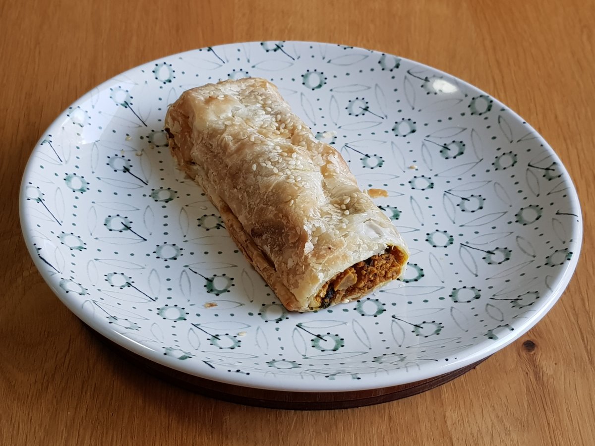 (Vegan) Ricotta and Spinach Sausage Roll
