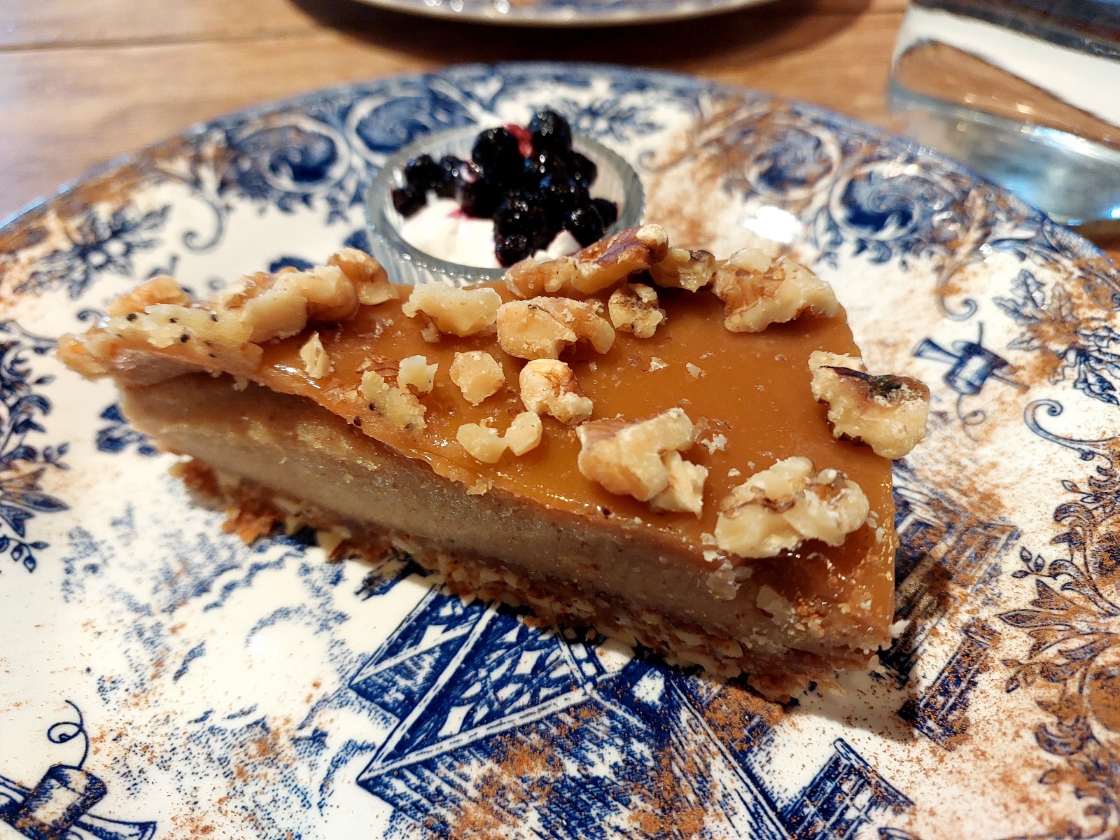 Vegan salted caramel pie