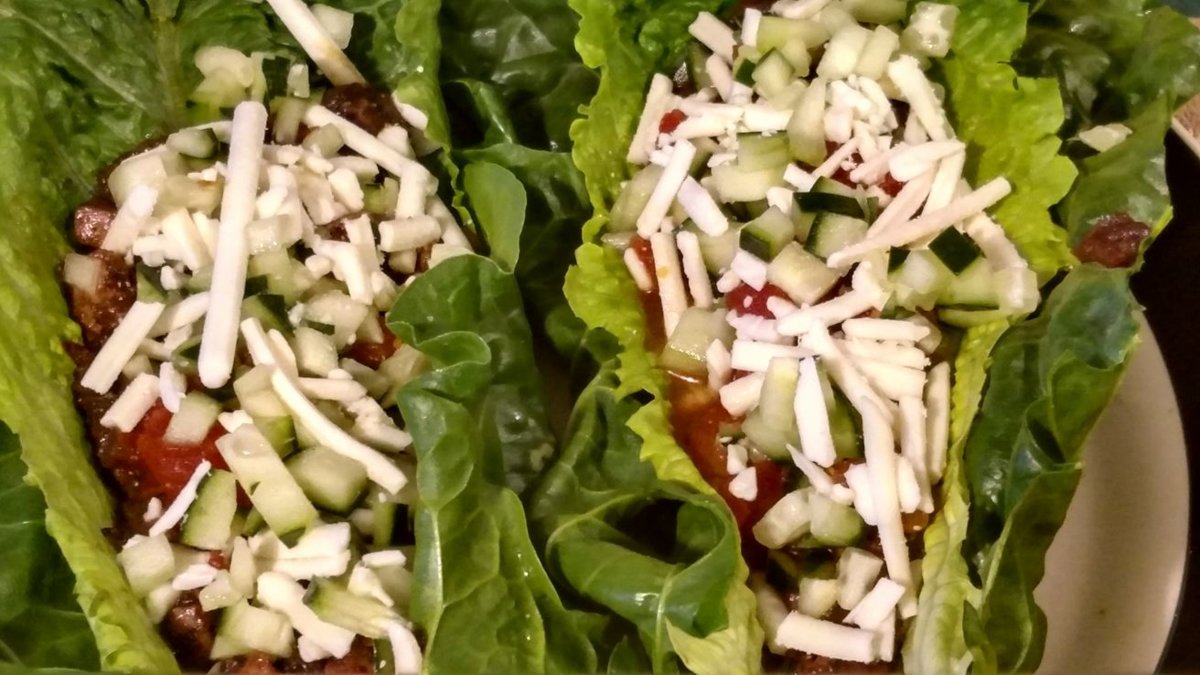 Vegan-tacos-in-lettuce-wraps-close-up.jpg