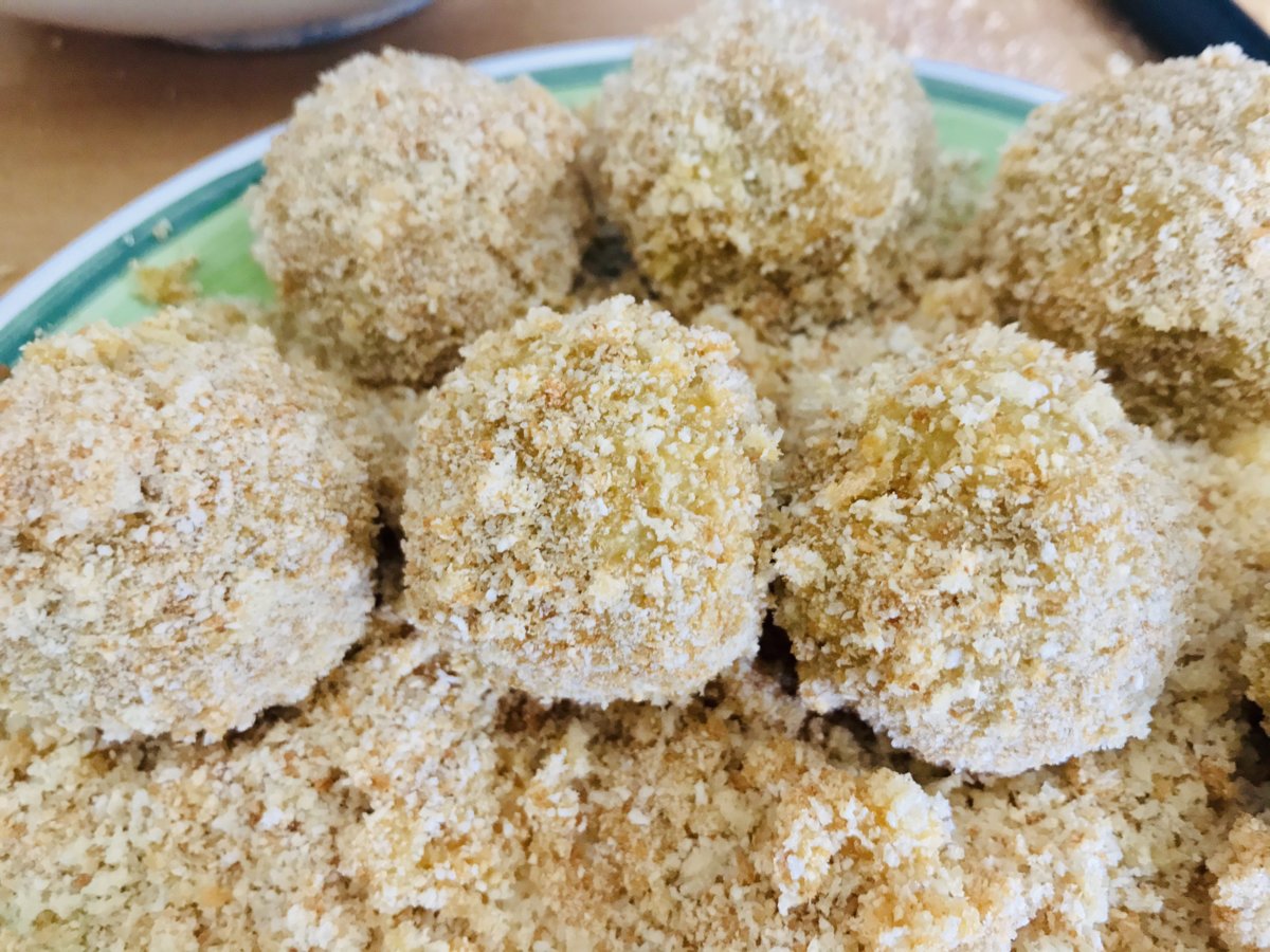 Veggie balls ready for frying.jpeg