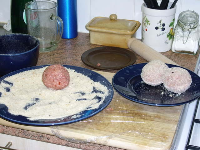 ScotchEggs006.jpg