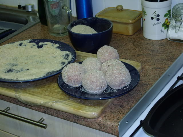 ScotchEggs007.jpg